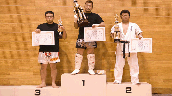 ��15�񐼓��{�O���[�u���I�茠���