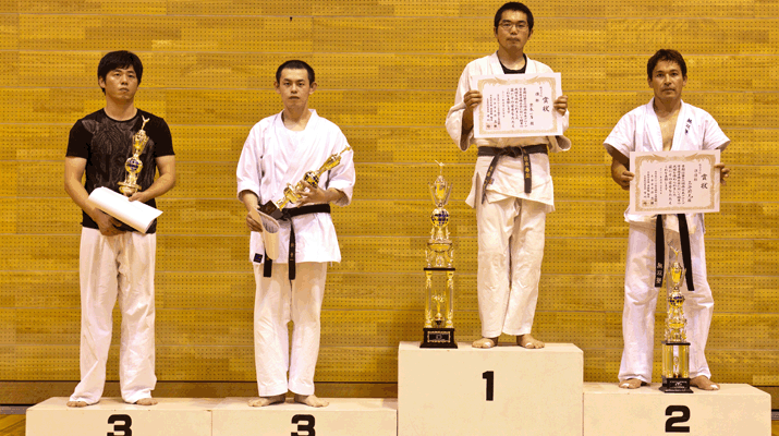 ��16�񐼓��{�O���[�u���I�茠���